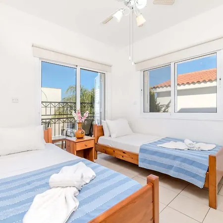 ヴィラ Kos #7 パラリムニ